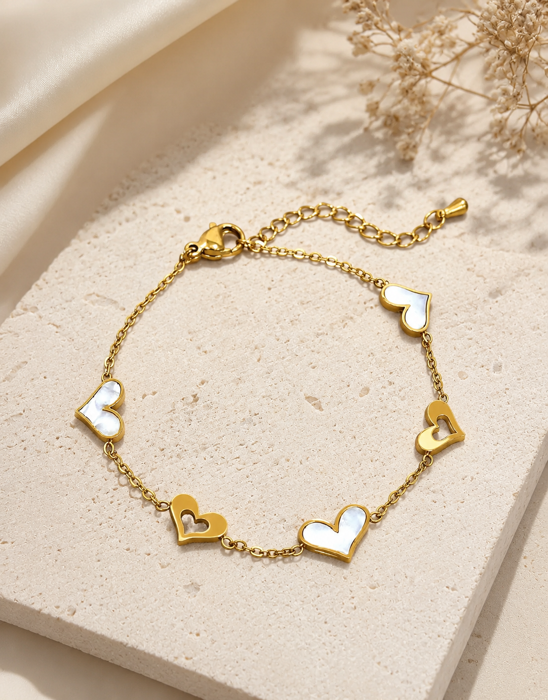 Minimalist Gold Plated Heart Charm Bracelet – Stainless Steel Chain Bracelet for Women