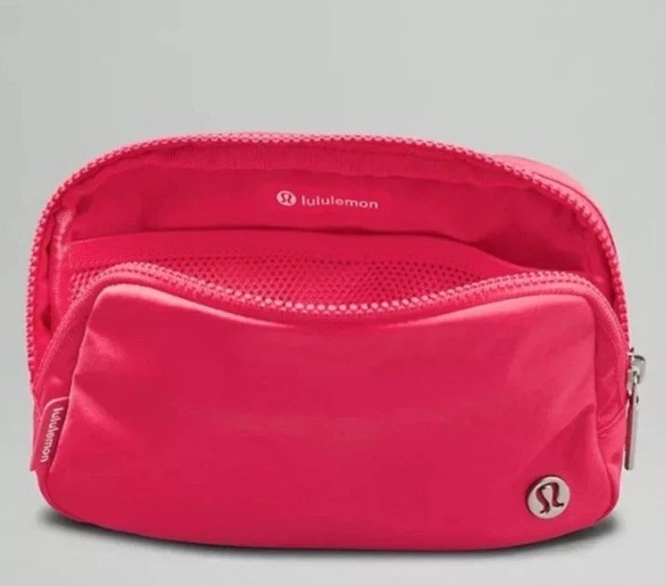 Everywhere Woman’s Lululemon Belt Bag 1L Lip Gloss Pink Limited Edition Color