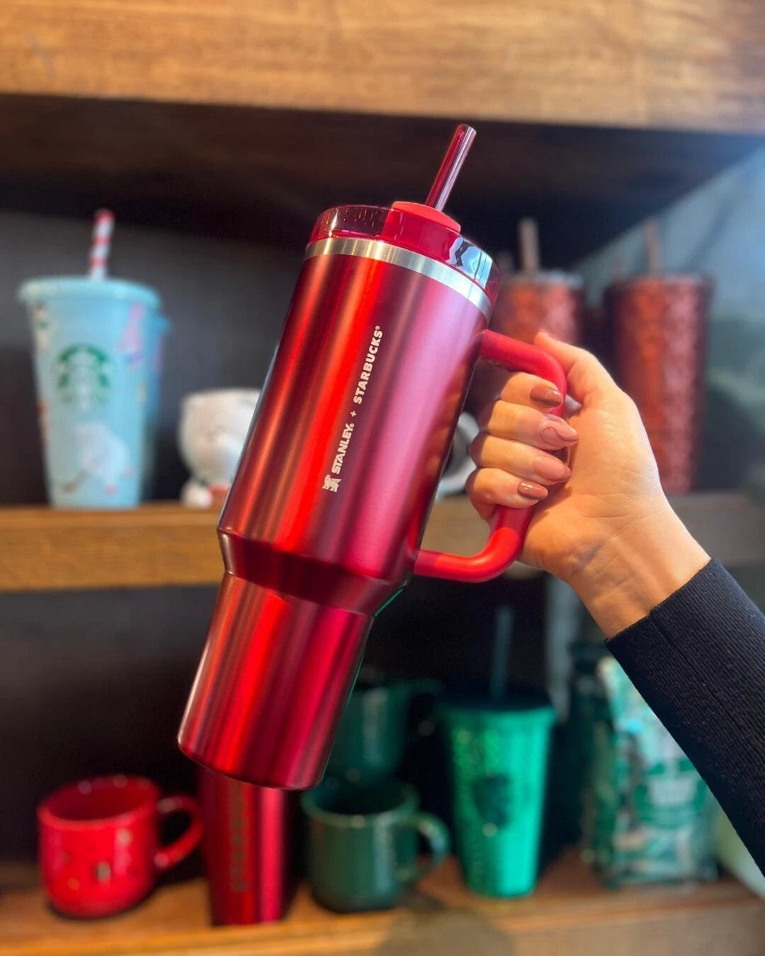 Stanley X Starbucks Limited Holiday Red Quencher Tumbler Flowstate H2.0 40oz